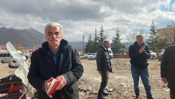 Foto - Duyan fıkra sanıyor ama gerçek! Bağımsız adaydan şaşkına çeviren vaad