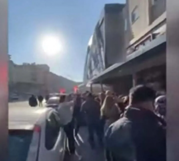 Foto - Duyan koştu, kuyruğun sonu görünmedi! Çeyrek altın 400 lira daha ucuz