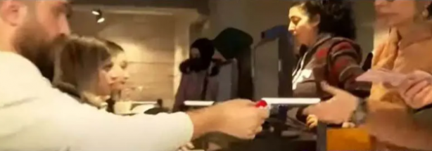 Foto - Duyan koştu, kuyruğun sonu görünmedi! Çeyrek altın 400 lira daha ucuz