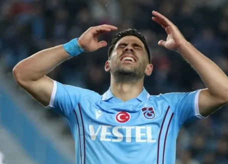 Duyan kulaklarına inanamadı: O yıldız için birbirini yemeye başladılar: Fatih Terim’e büyük şok…