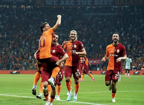 Duyanlar gelişme karşısında kulaklarına inanamadı... Bu transfer Şampiyonlar Ligi'nde gruplar demek...