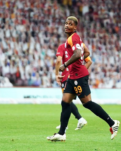 Foto - Duyanlar gelişme karşısında kulaklarına inanamadı... Galatasaray'ın eski yıldızı Fenerbahçe'ye!