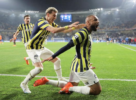 Foto - Duyanlar gelişme karşısında kulaklarına inanamadı... Galatasaray'ın eski yıldızı Fenerbahçe'ye!