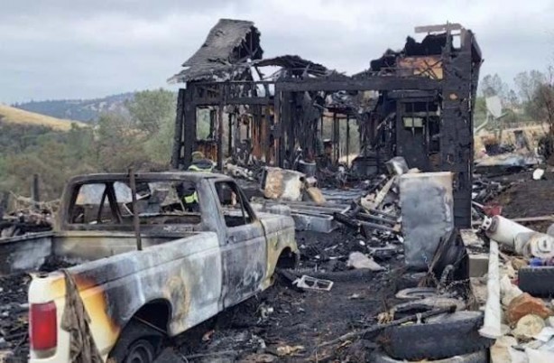Foto - Duyanlar inanamadı... Bir kadının üzerine meteor düştü!