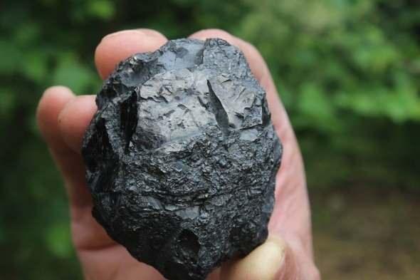 Foto - Duyanlar inanamadı... Bir kadının üzerine meteor düştü!