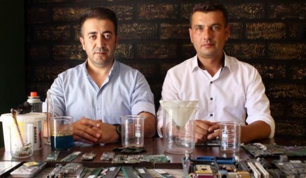 Duyanlar şaşkına dönüyor! Bu yöntemle her gün 1 gram altın elde ediyorlar