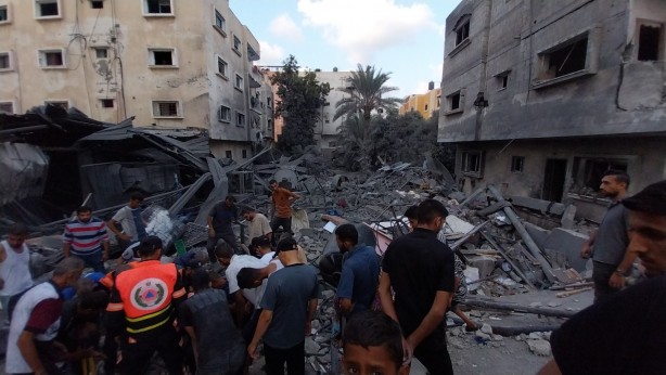 Foto - Duyarlılığı incinmiş, pabucumun kenarının! Bunlar, kendini çağdaş sanan yobaz sürüleri