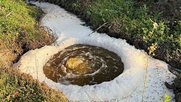 Foto - Düzce depreminden sonra bir anda oldu! Sebebi bilinmiyor