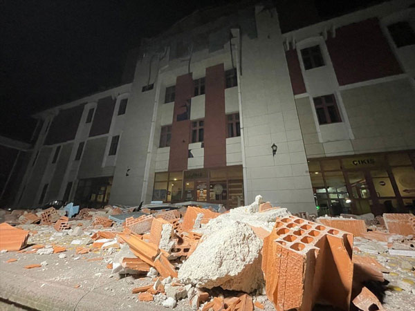 Foto - Düzce depreminin meydana getirdiği hasar böyle görüntülendi