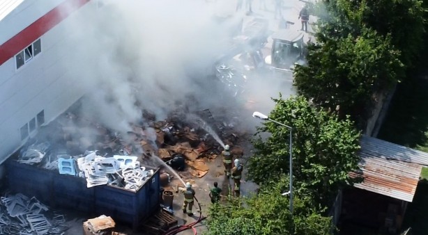 Düzce'de fabrika yangını