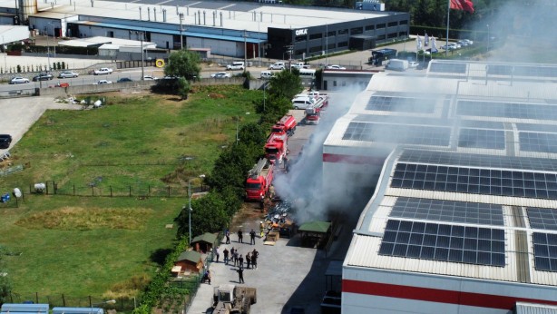 Foto - Düzce'de fabrika yangını