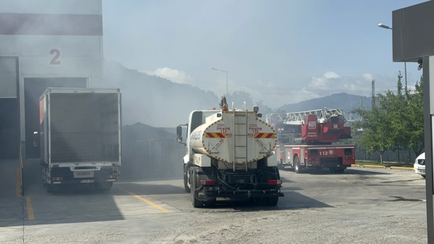 Foto - Düzce'de fabrika yangını