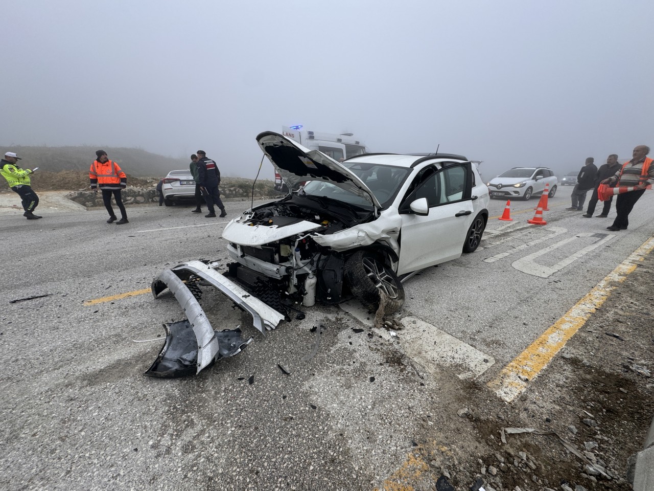 Foto - Düzce’de feci kaza! Çok sayıda yaralı