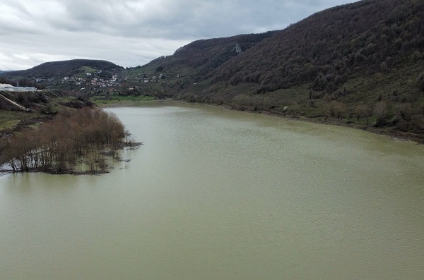 Düzensiz yağışlar büyük tehlike oluşturuyor