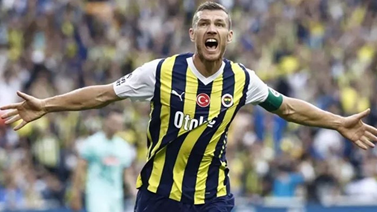 Dzeko da 'yapı'ya işaret etti, Galatasaraylıları kızdırdı! Ligi 6 puan önde de bitirsek ikinci olurduk