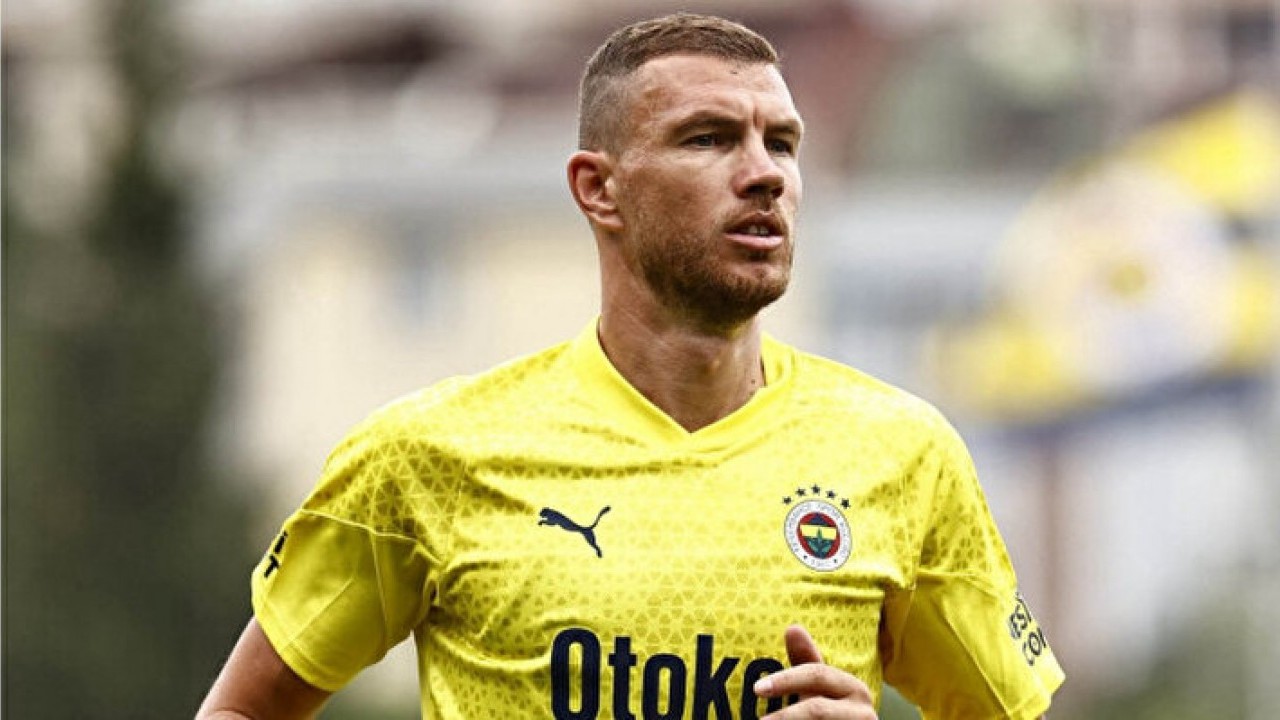 Dzeko da 'yapı'ya işaret etti, Galatasaraylıları kızdırdı! Ligi 6 puan önde de bitirsek ikinci olurduk