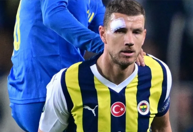 Foto - Dzeko öyle bir laf etti ki! Hiç hayra alamet değil bu... Orada bir endişe var artık! Artık bulunamıyor gol...