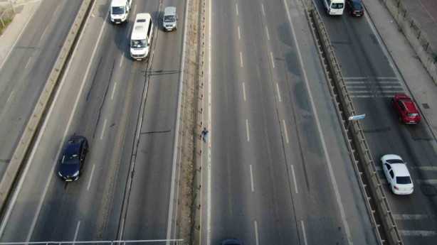 Foto - E-5'te yürüyen adamın hikayesi yürek burktu!