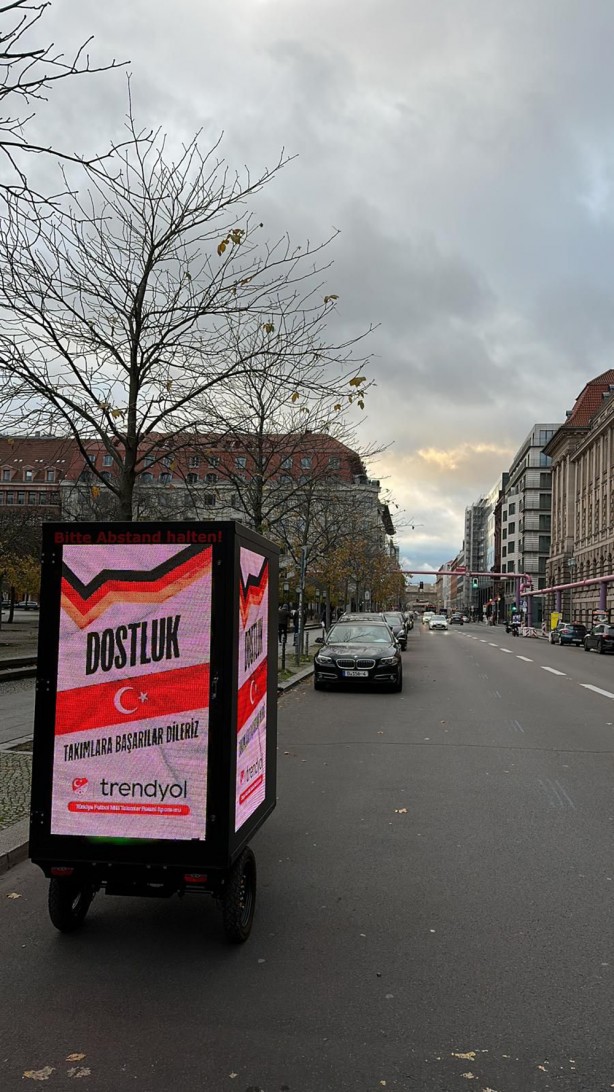 Foto - e-ihracatta köprü görevi görüyor! KOBİ’ler onun sayesinde kazanıyor! Hedef büyük!