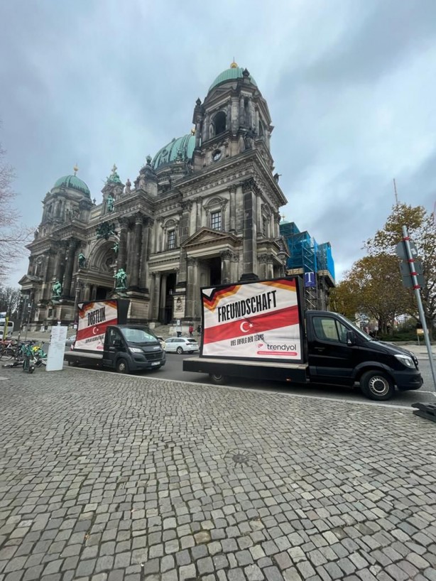 Foto - e-ihracatta köprü görevi görüyor! KOBİ’ler onun sayesinde kazanıyor! Hedef büyük!