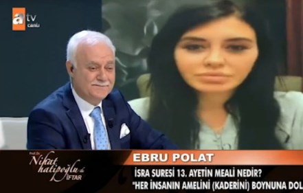 Foto - Ebru Polat’tan Nihat Hatipoğlu’na ayet sorusu