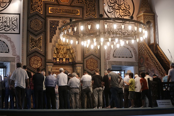 Foto - Ecdâdımıza hayran kalmamak mümkün değil! Bu caminin içine sinek giremiyor