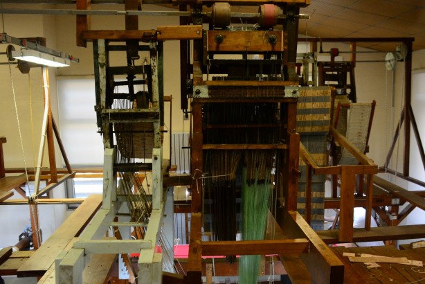 Foto - Asırlık makinelerle kabe örtüsü üretildi