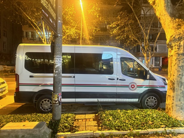 Foto - Ece Ronay’a bir şok daha! Oraya da haciz geldi