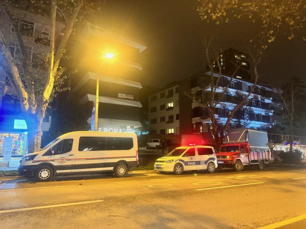 Foto - Ece Ronay’a bir şok daha! Oraya da haciz geldi