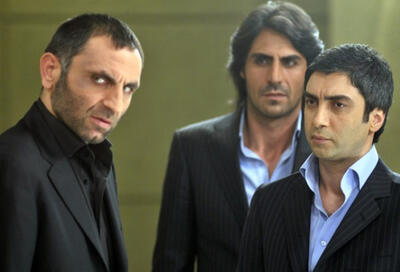 Foto - EDHO'da Memati bombası patladı!