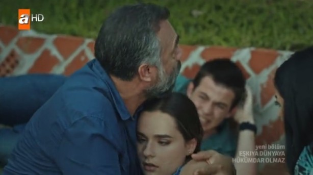 Foto - EDHO'dan ayrıldı 25 Türk arasına girdi! O ülkede büyük başarı