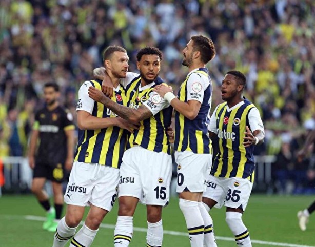 Foto - Edin Dzeko’dan şok hareket! Birer birer engelledi