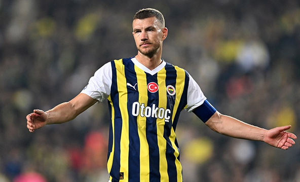 Foto - Edin Dzeko'ya rekor teklif geldi! 1 yıl daha sözleşmesi var ama…