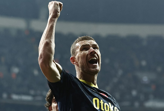 Foto - Edin Dzeko'ya rekor teklif geldi! 1 yıl daha sözleşmesi var ama…