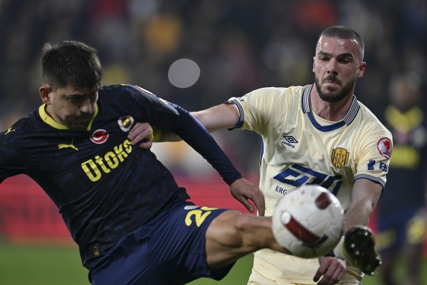 Foto - Edin Dzeko’yu bile unutturacak: Dünya devinden geliyor… Bu transfer herkesi Kadıköy’e akın ettirir!