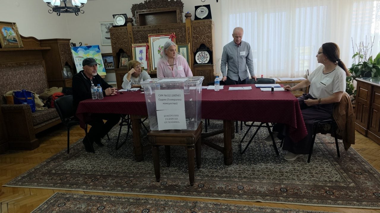 Edirne'de seçim sandığı kuruldu