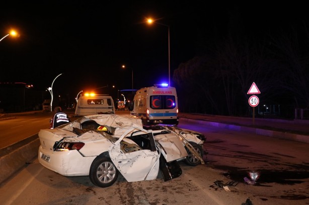Foto - Edirne'deki trafik kazasında 1 kişi öldü, 3 kişi yaralandı.