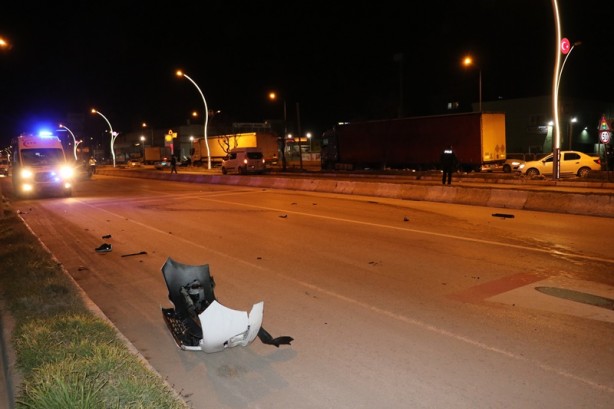 Foto - Edirne'deki trafik kazasında 1 kişi öldü, 3 kişi yaralandı.