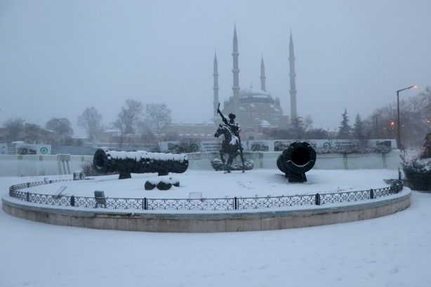 Edirne'den kar manzaları