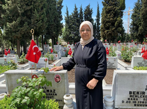Foto - Edirnekapı Şehitliği’nde buruk Anneler Günü