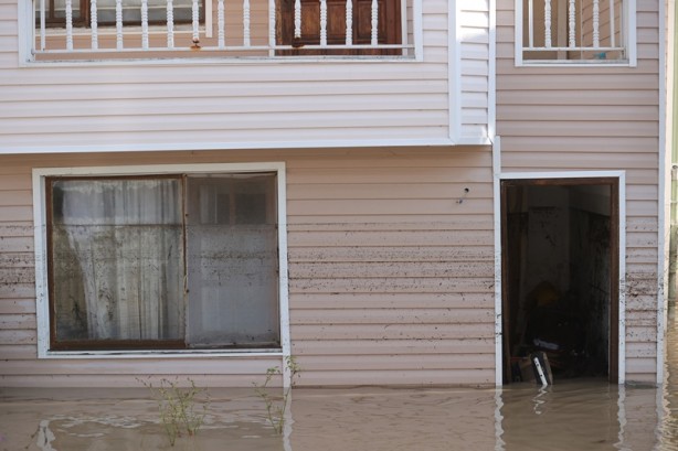Edirne'yi şiddetli yağış vurdu!