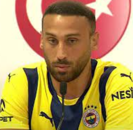 Foto - 'Efsane olacaktın kulübeye bekçi oldun' "Tarihi gün geldi çattı" diyenlere cevap vermişti ama sonrası...