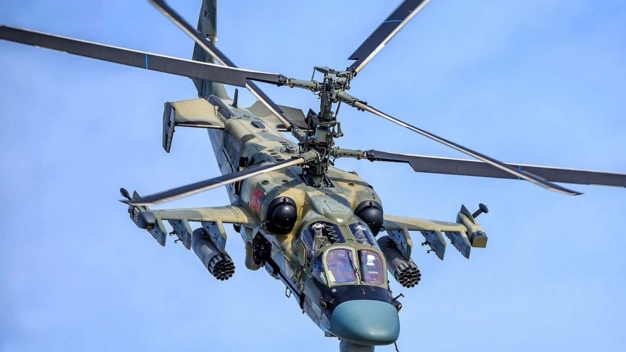 Foto - Efsane savaş helikopteri düştü! Ülke şoka girdi