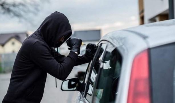 Efsane telefon Nokia 3310 bu kez araba hırsızlığıyla gündemde