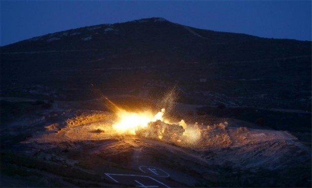 Foto - Ege semalarındaki tatbikat nefes kesti!