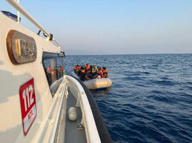 Foto - Ege'de göçmen operasyonu