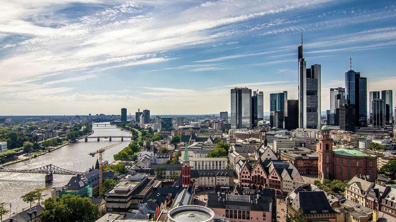 Foto - Duyan 'inşallah doğru değildir' diyor! Maraş depremi sonrası Almanya'ya giden Türklerden şaşırtan talep