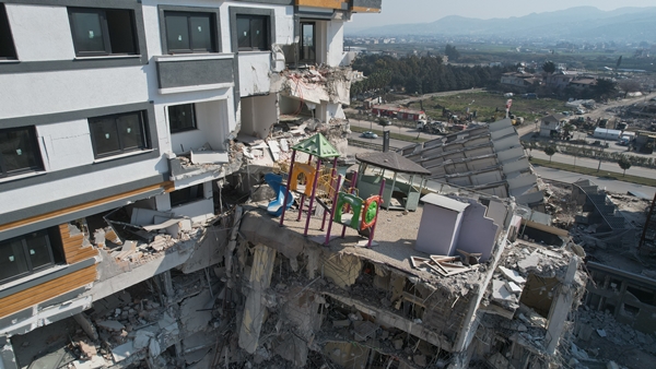 Eğer doğruysa skandal... Kolon kesme gerekçesi şaşkına çevirdi