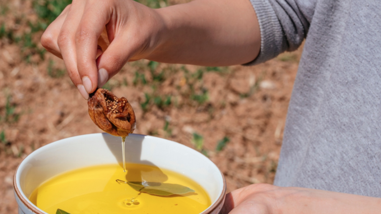 Eğer inciri zeytinyağında bekletip yerseniz... Hem vatandaşları hem de doktorları bile şaşırttı! 