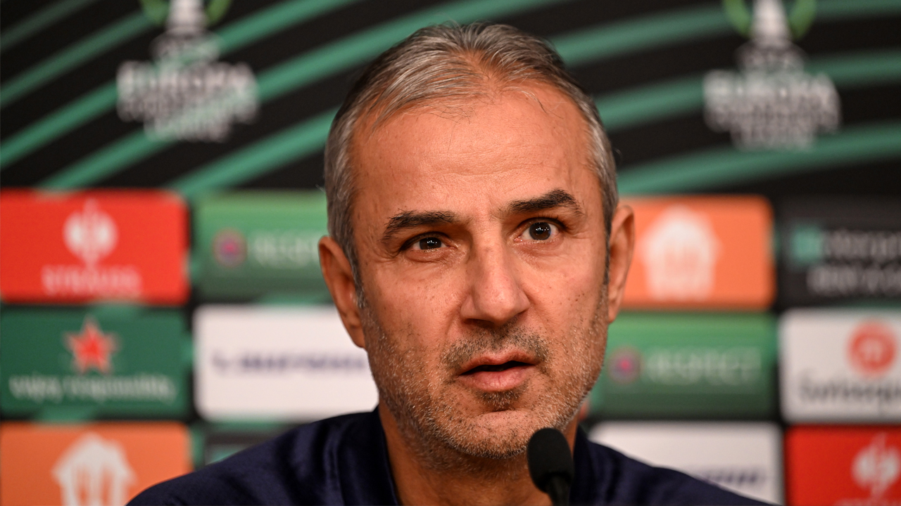 Eğer Rabbim Fenerbahçe'yi şampiyon yapmak için başka birini uygun gördüyse inşallah teknik direktör o olsun!